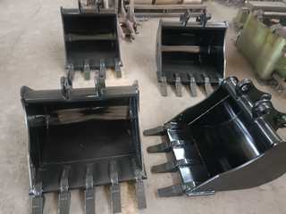 D0610E30 KOŞU 770mm genişlik 0.14m³ Ekskavatör için Ağır Derece